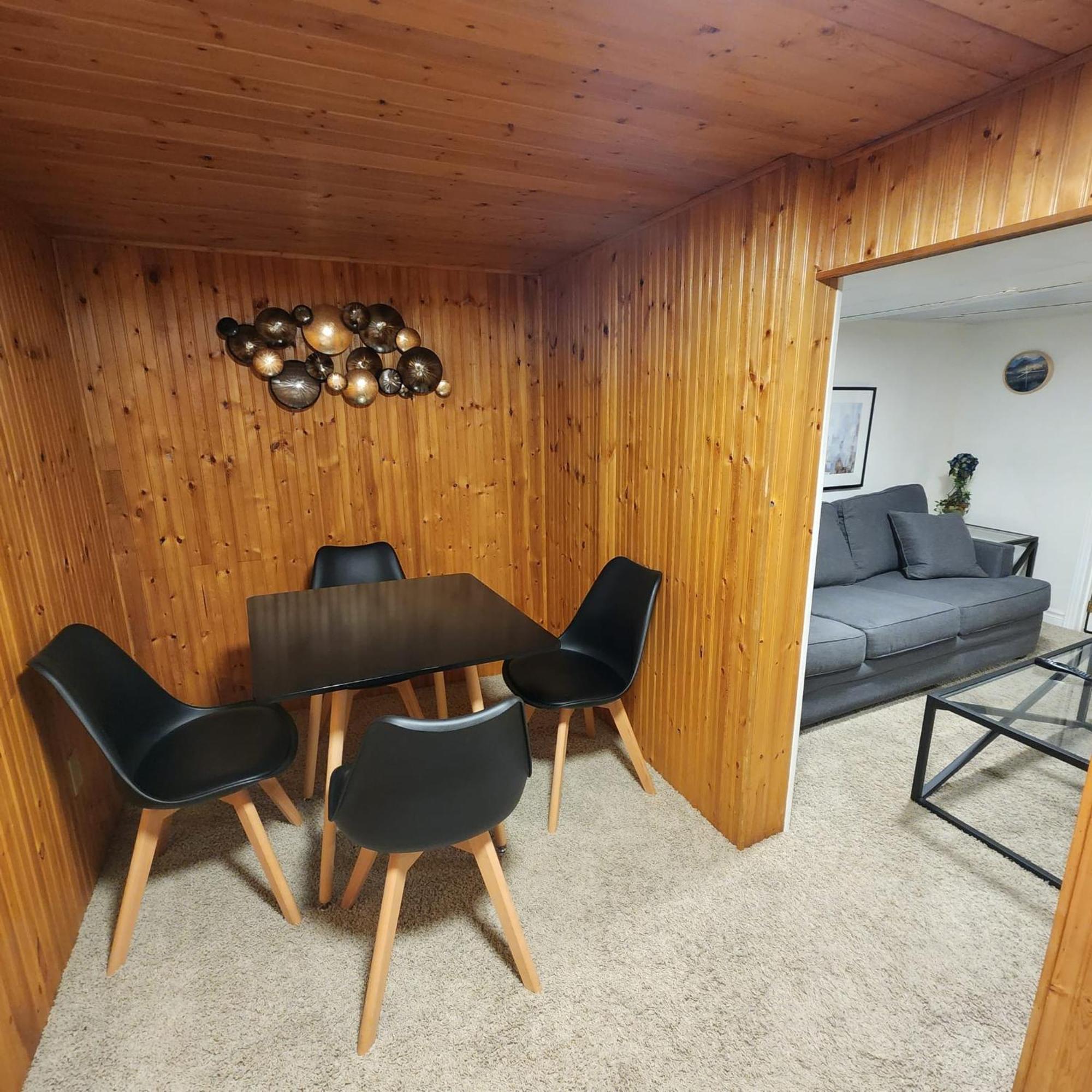 The Weber Suite Kitchener Exteriér fotografie